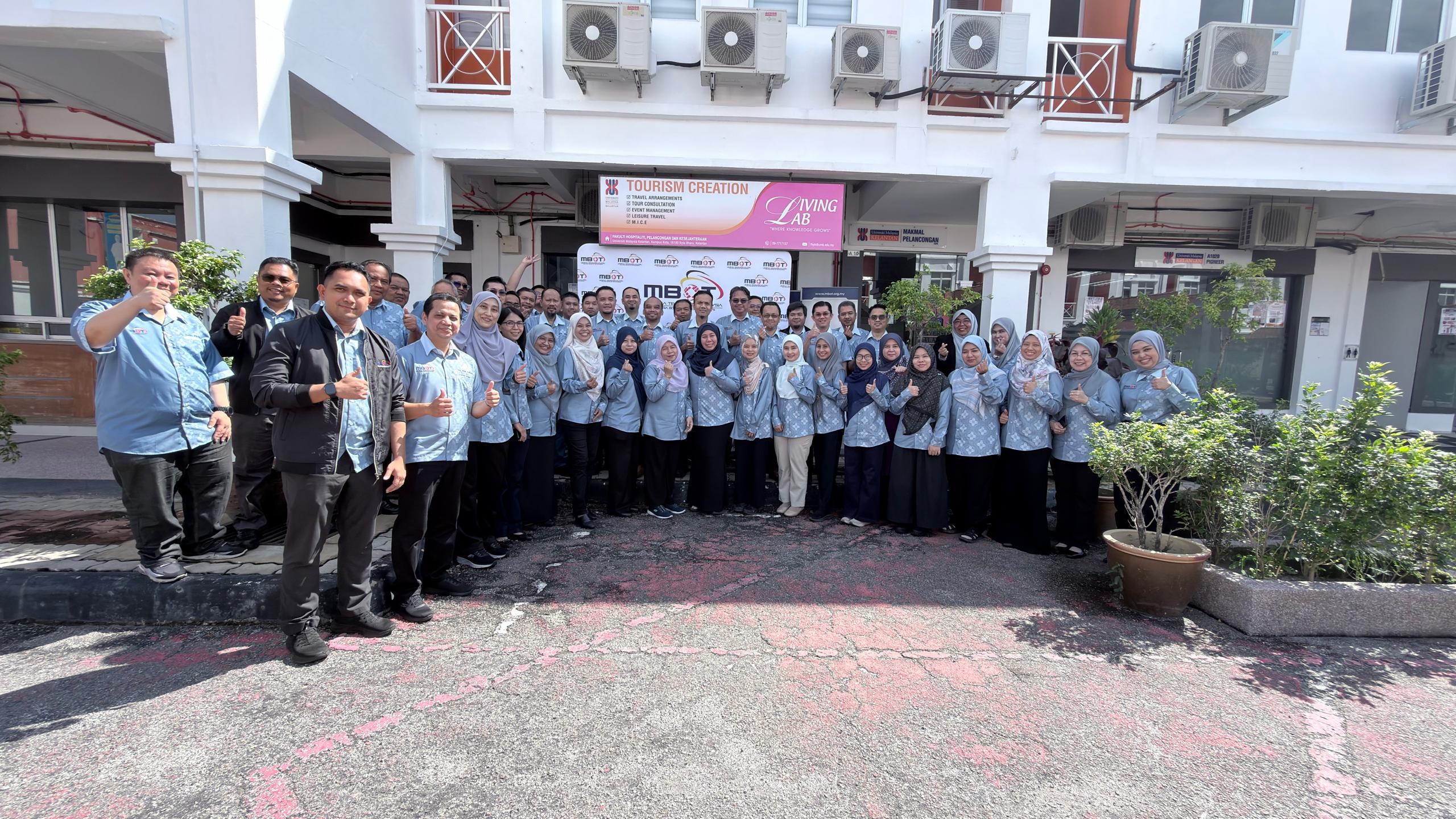 BENGKEL LATIHAN PANEL PENILAI AKREDITASI: PENILAIAN BERTERASKAN PROGRAM ODL, PESISIR DAN MOD INDUSTRI ZON TIMUR 2026
